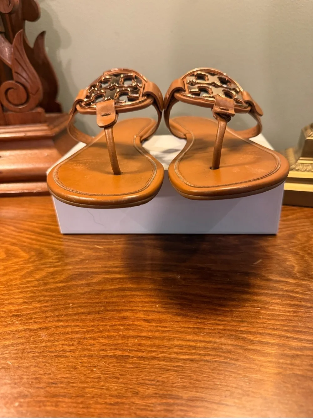 Tory Burch Gold Metal Miller Brown Leather Logo Toe-Post Sandals Size 8 $250